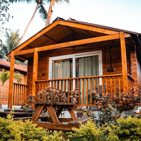 Tranquill Riverside Luxury Cottages With Bathtub, Candolim Exterior photo