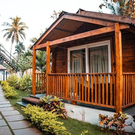 Tranquill Riverside Luxury Cottages With Bathtub, Candolim Exterior photo